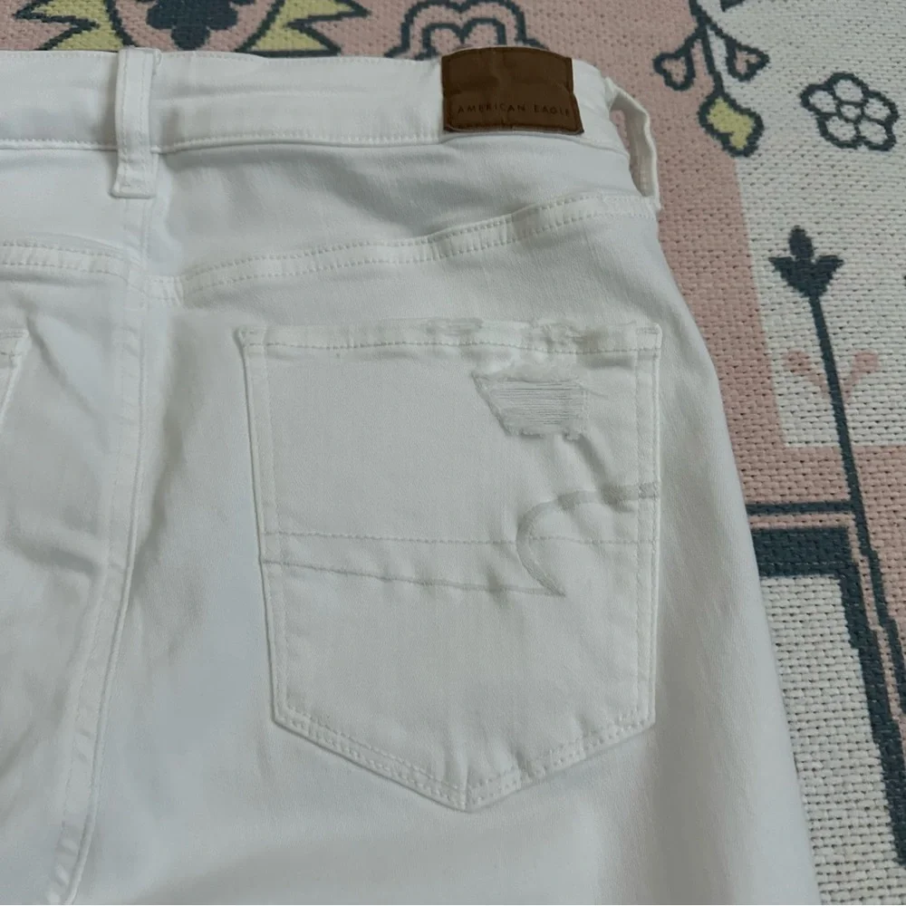 American Eagle White Stretch Ripped Super Hi-Rise Jegging Crop Jeans - Picture 14 of 16